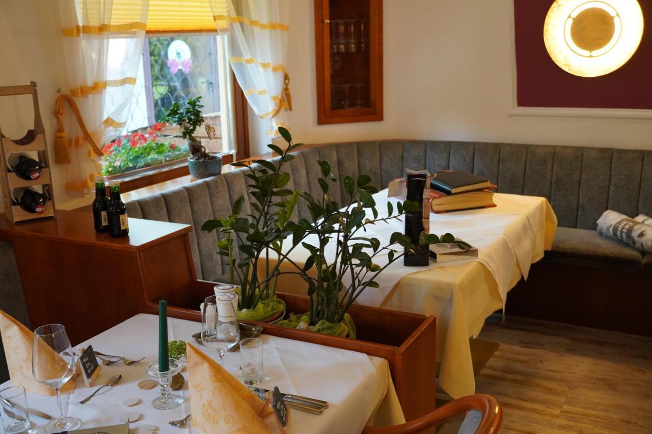 Villa Martini Boutiquehotel (Adults Only) Velden am Woerthersee Exterior photo
