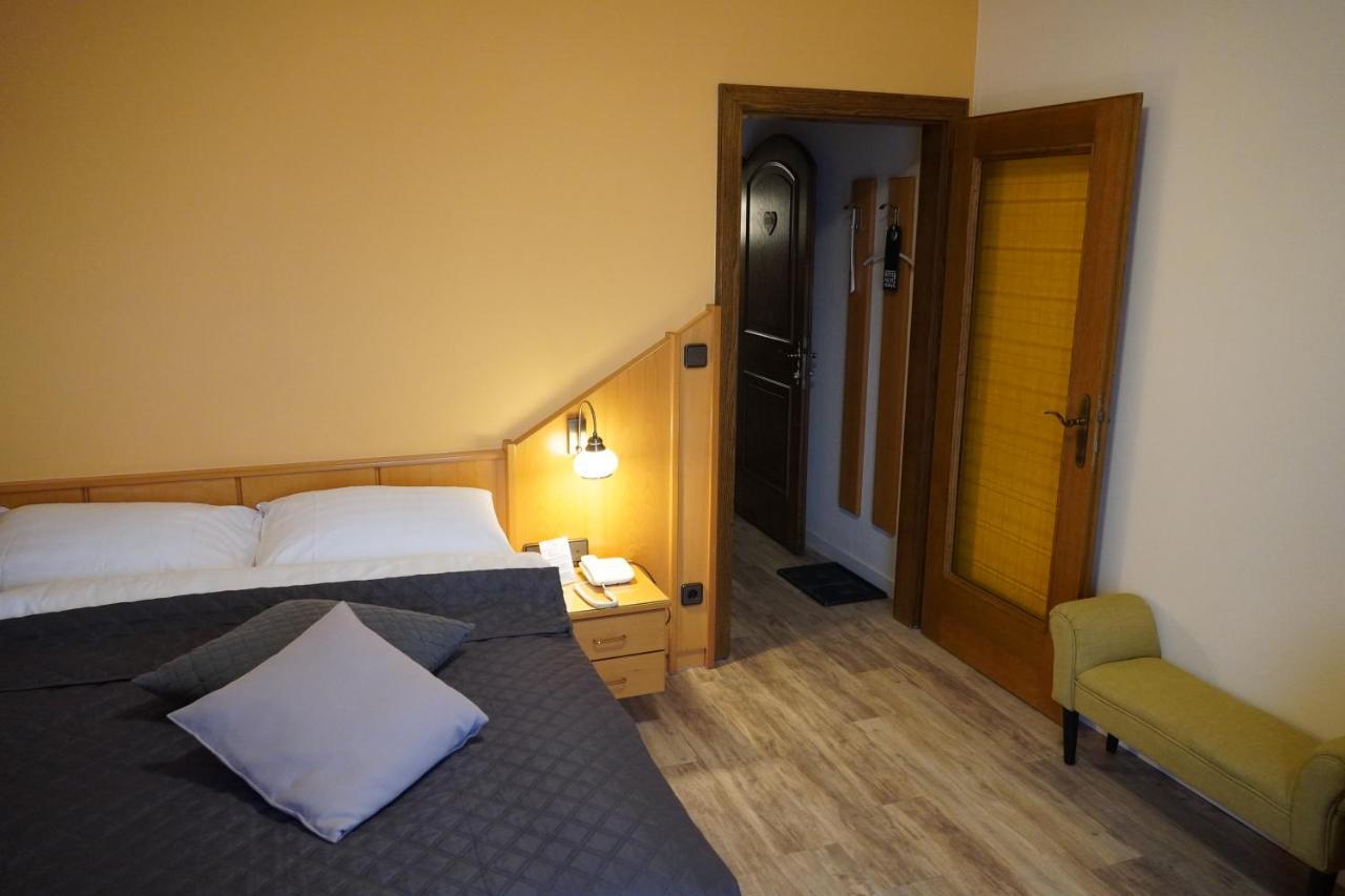 Villa Martini Boutiquehotel (Adults Only) Velden am Woerthersee Exterior photo