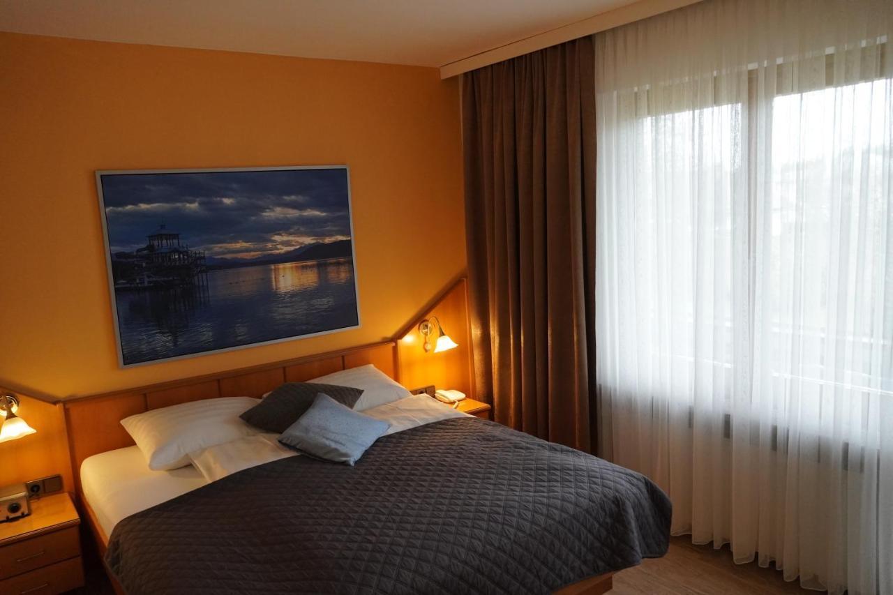 Villa Martini Boutiquehotel (Adults Only) Velden am Woerthersee Exterior photo