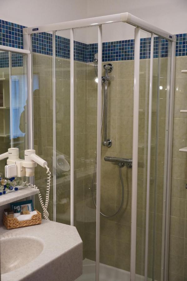 Villa Martini Boutiquehotel (Adults Only) Velden am Woerthersee Exterior photo
